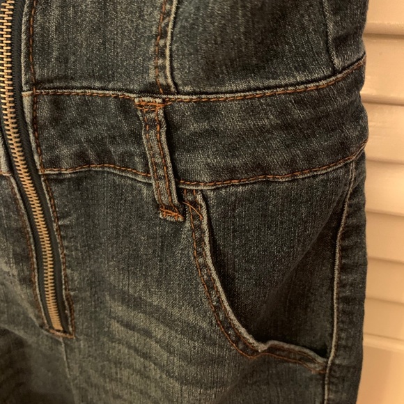 Cropped Overalls 💋 - Picture 4 of 9